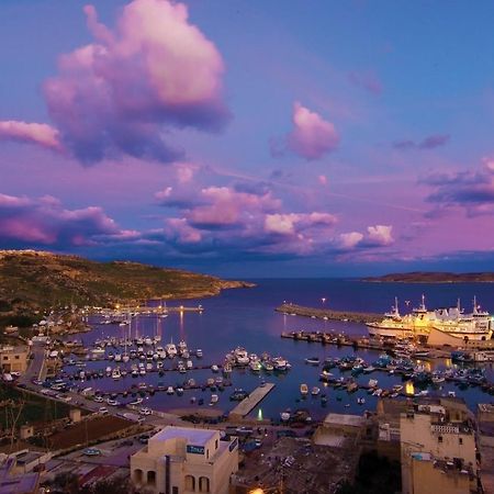 Fort Chambray Harbor Breeze Għajnsielem Exteriör bild